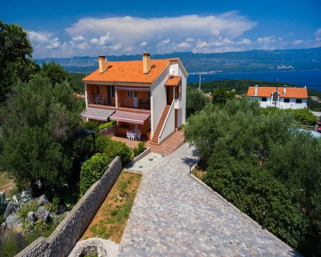 Apartment In Vrbnik/Insel Krk 36851 contacts